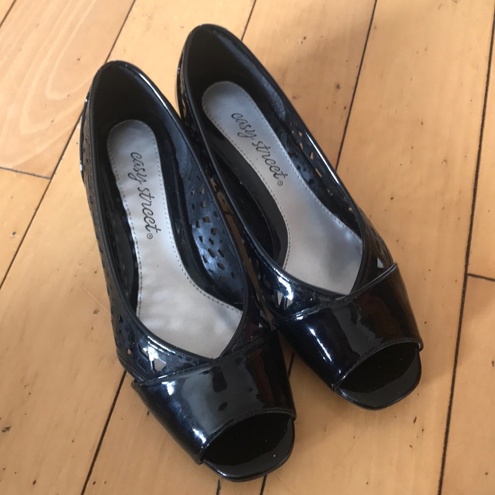 Easy street dress shoes